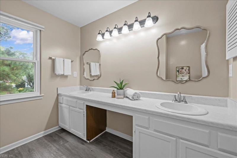 Photo 34 of 49 residential for sale in Chesapeake virginia