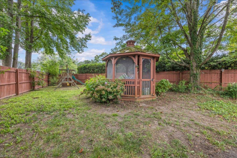 Photo 43 of 49 residential for sale in Chesapeake virginia