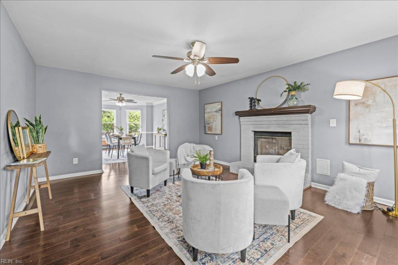 Photo 8 of 49 residential for sale in Chesapeake virginia
