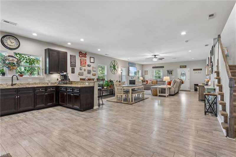 Photo 10 of 50 residential for sale in Poquoson virginia