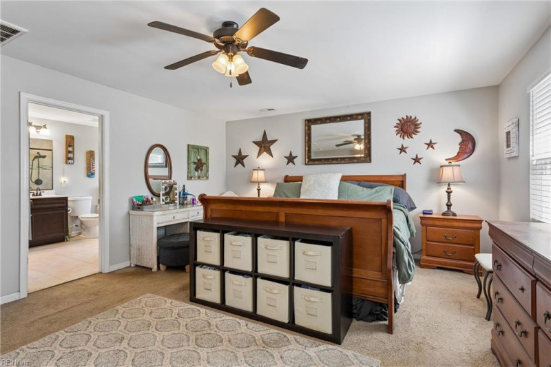 Photo 21 of 50 residential for sale in Poquoson virginia