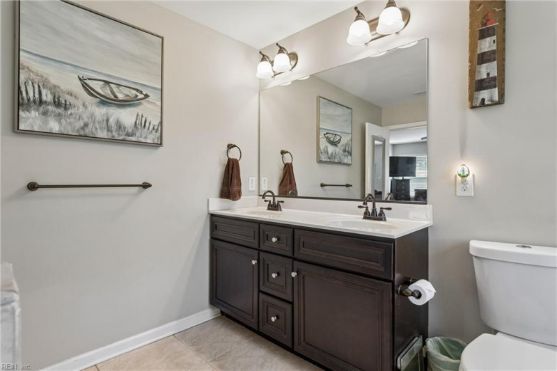 Photo 25 of 50 residential for sale in Poquoson virginia