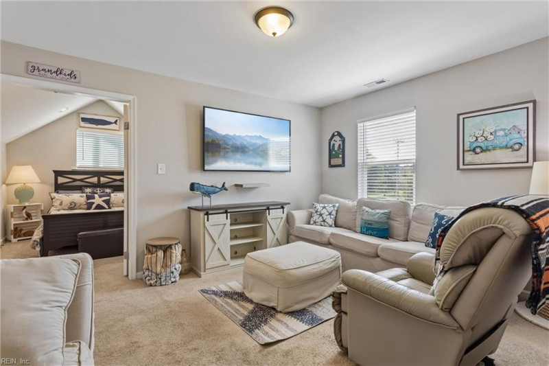 Photo 34 of 50 residential for sale in Poquoson virginia