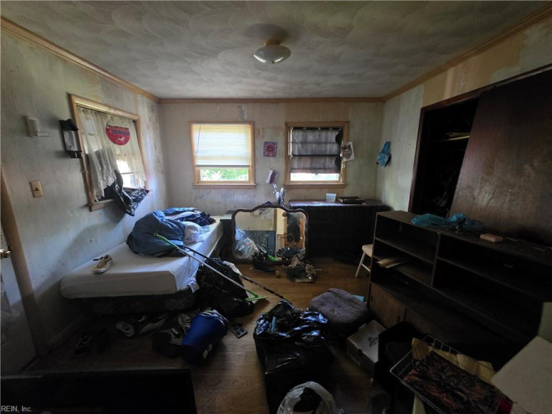 Photo 7 of 9 residential for sale in Portsmouth virginia