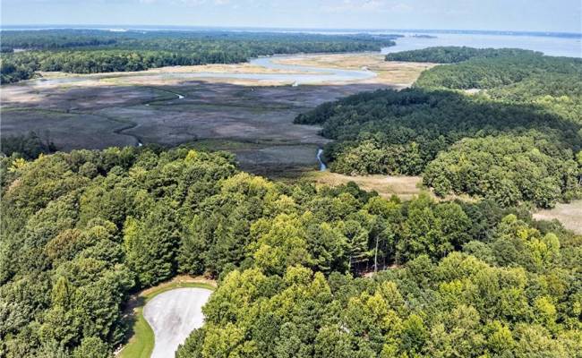 1201 Creekway Drive, Isle of Wight County, VA 23430