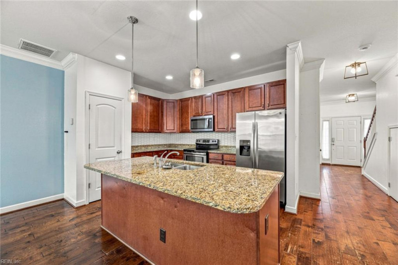 Photo 6 of 31 residential for sale in Chesapeake virginia Photo 6 of 31 residential for sale in Chesapeake virginia