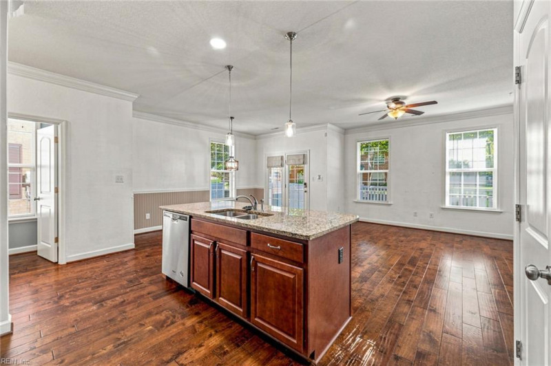 Photo 8 of 31 residential for sale in Chesapeake virginia Photo 8 of 31 residential for sale in Chesapeake virginia