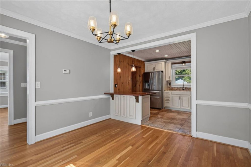 Photo 11 of 39 residential for sale in Newport News virginia