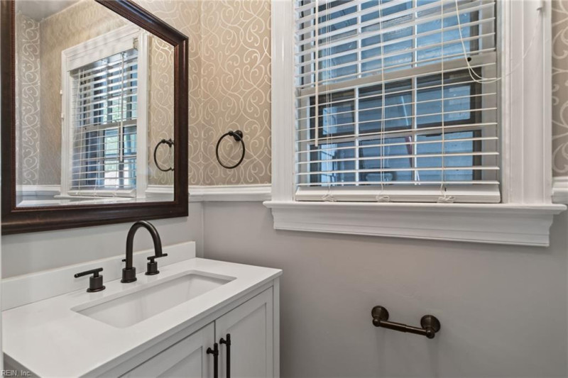 Photo 18 of 39 residential for sale in Newport News virginia
