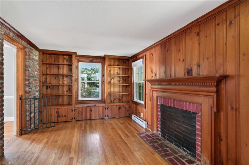 Photo 20 of 39 residential for sale in Newport News virginia