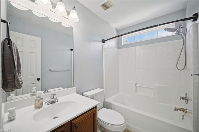 Photo 21 of 50 residential for sale in Suffolk virginia