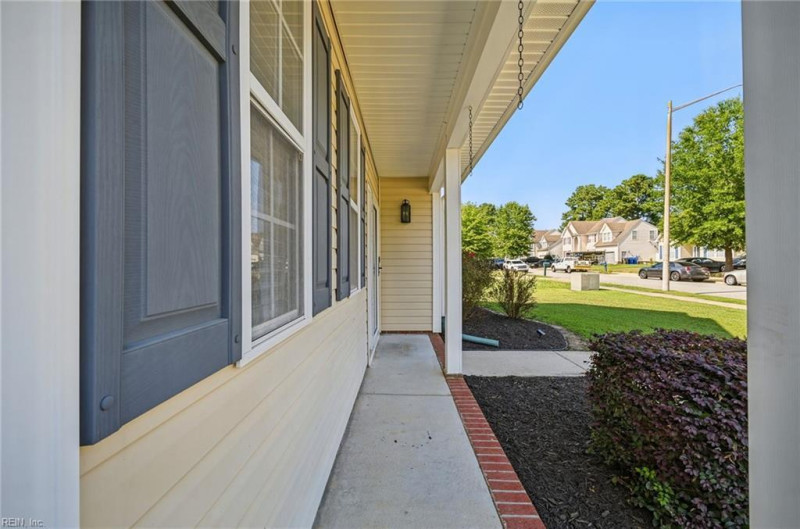 Photo 6 of 50 residential for sale in Suffolk virginia
