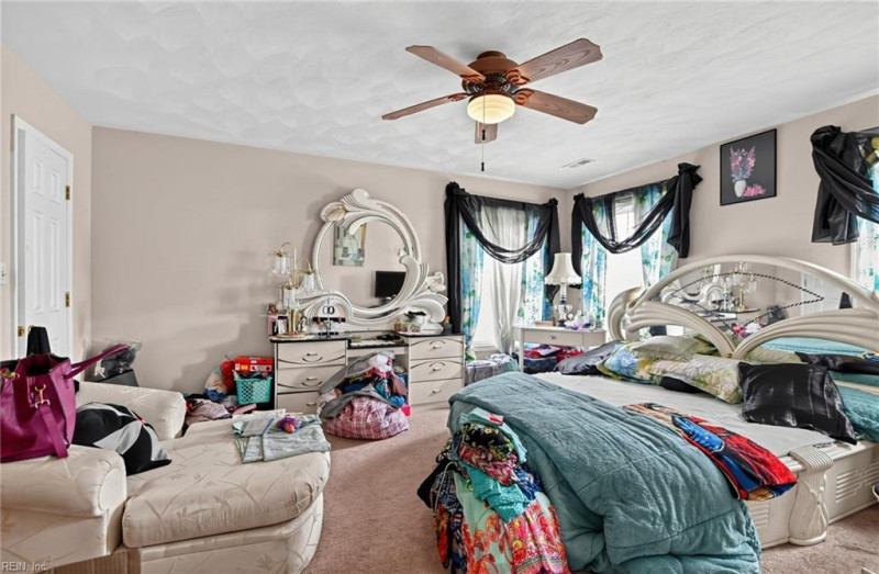 Photo 19 of 31 residential for sale in Norfolk virginia