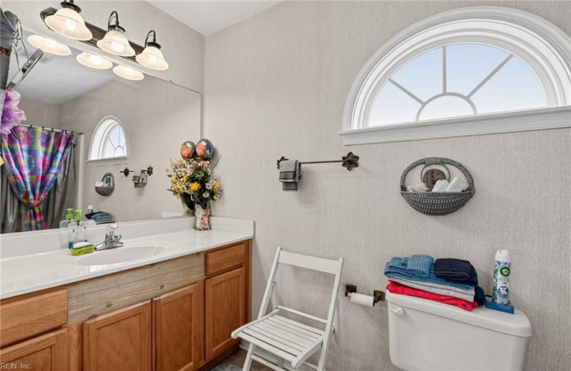 Photo 28 of 31 residential for sale in Norfolk virginia