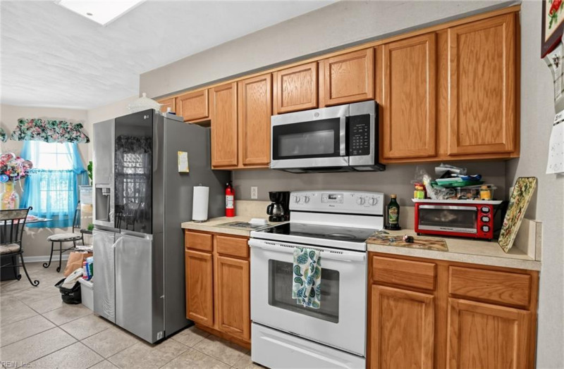 Photo 9 of 31 residential for sale in Norfolk virginia