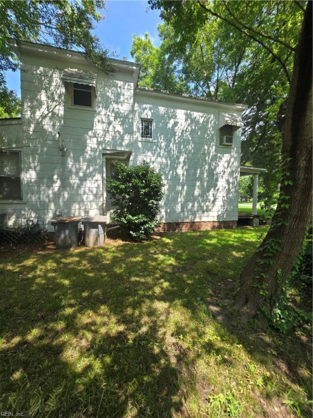 Photo 3 of 7 residential for sale in Hampton virginia