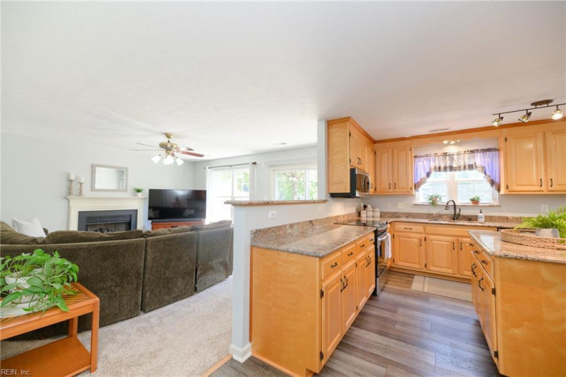 Photo 18 of 50 residential for sale in Newport News virginia
