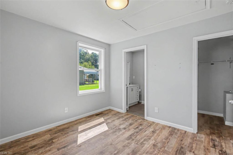 Photo 26 of 40 residential for sale in Hopewell City virginia
