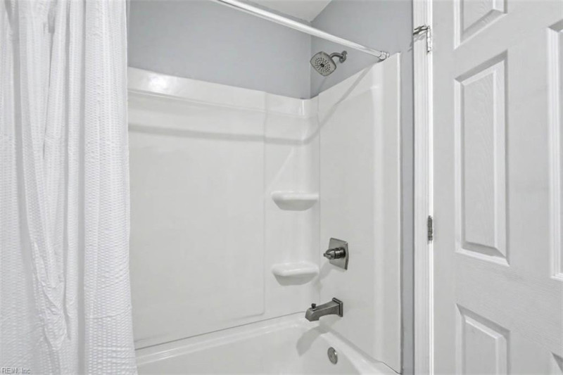 Photo 30 of 40 residential for sale in Hopewell City virginia