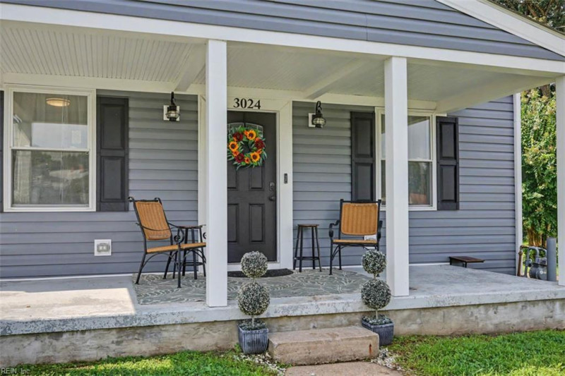 Photo 5 of 40 residential for sale in Hopewell City virginia