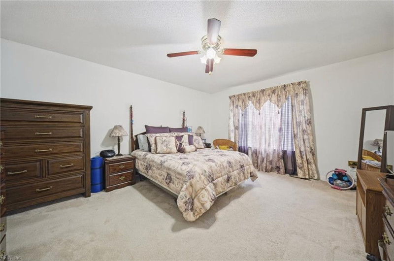 Photo 20 of 39 residential for sale in Virginia Beach virginia
