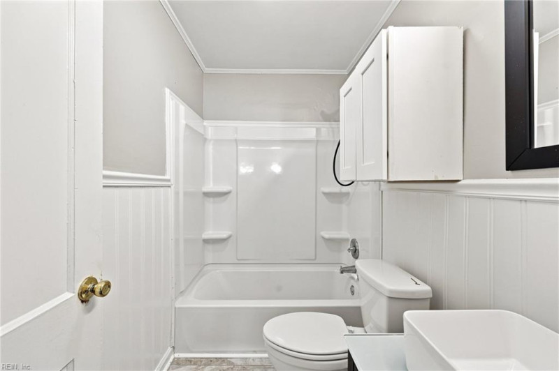 Photo 12 of 22 residential for sale in Elizabeth City virginia
