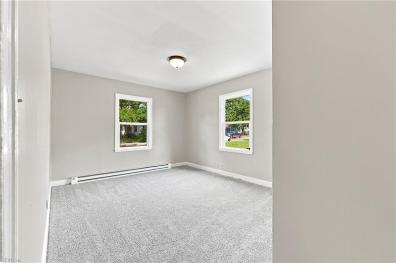 Photo 17 of 22 residential for sale in Elizabeth City virginia