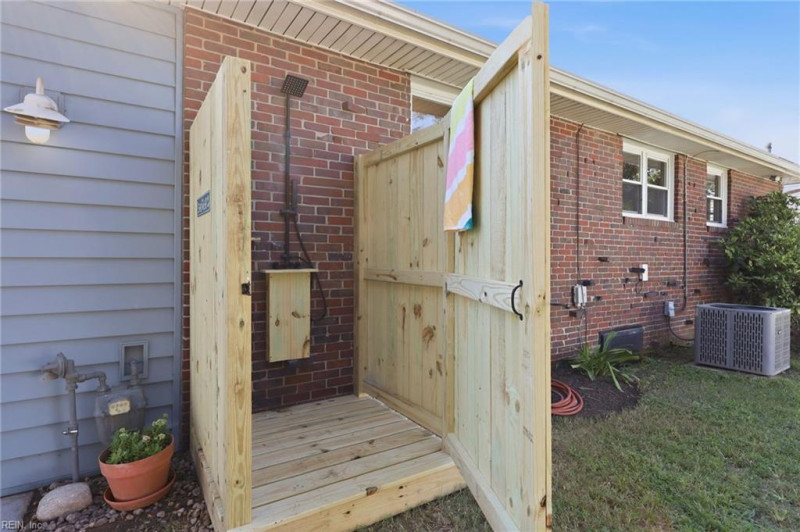 Photo 12 of 50 residential for sale in Norfolk virginia Photo 12 of 50 residential for sale in Norfolk virginia