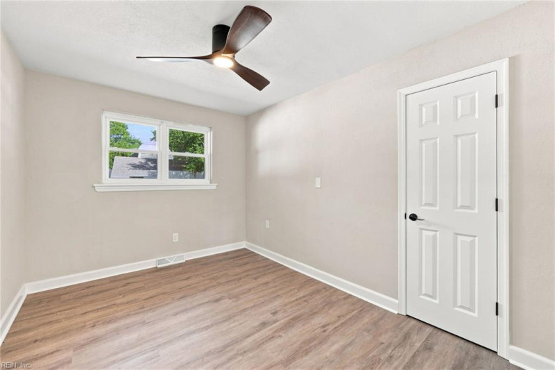 Photo 35 of 50 residential for sale in Norfolk virginia Photo 35 of 50 residential for sale in Norfolk virginia