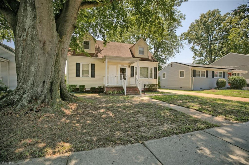 Photo 1 of 27 residential for sale in Norfolk virginia
