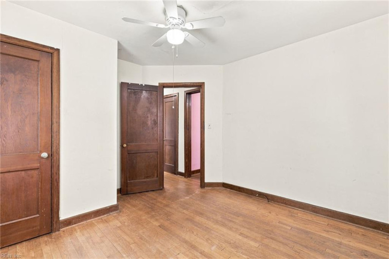 Photo 12 of 27 residential for sale in Norfolk virginia