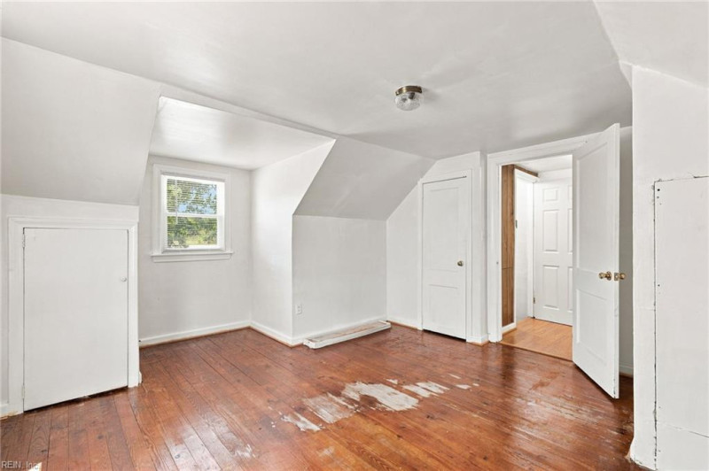 Photo 17 of 27 residential for sale in Norfolk virginia