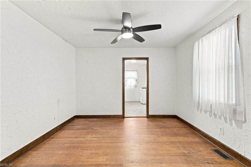 Photo 6 of 27 residential for sale in Norfolk virginia