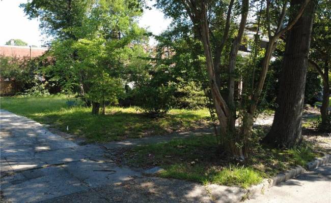 1142 Larchmont Crescent, Norfolk, VA 23508