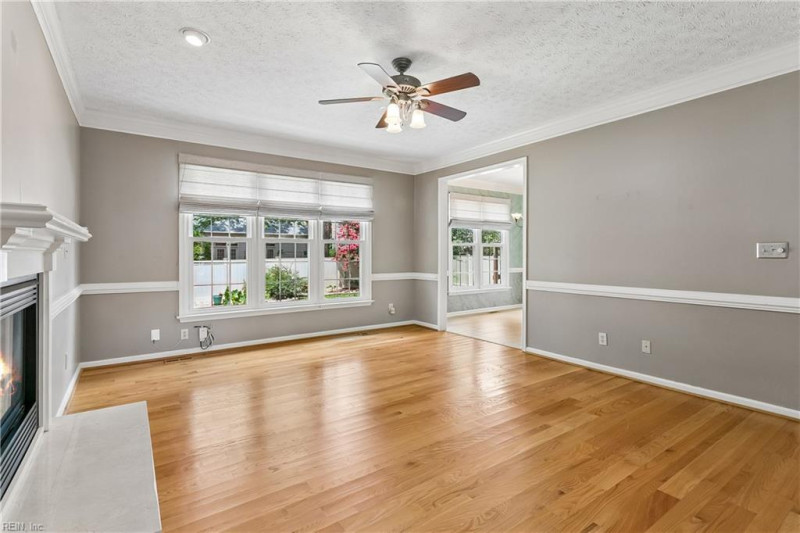 Photo 12 of 50 residential for sale in York County virginia