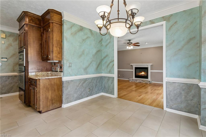Photo 15 of 50 residential for sale in York County virginia