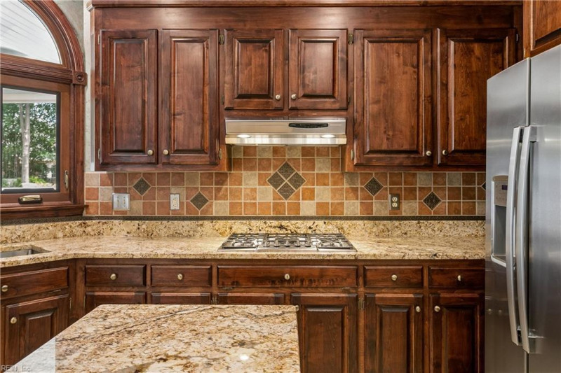Photo 20 of 50 residential for sale in York County virginia