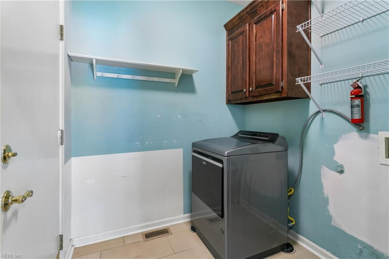 Photo 22 of 50 residential for sale in York County virginia