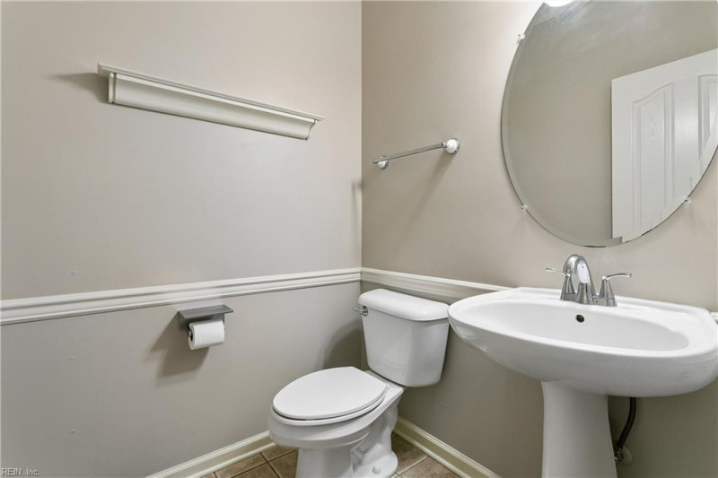 Photo 23 of 50 residential for sale in York County virginia