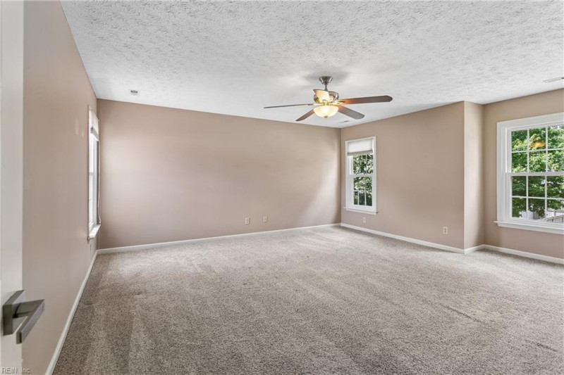 Photo 25 of 50 residential for sale in York County virginia