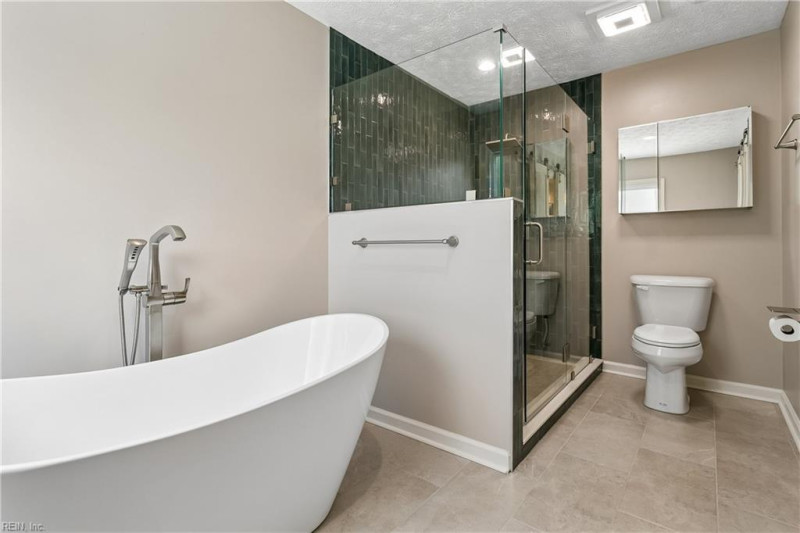 Photo 31 of 50 residential for sale in York County virginia