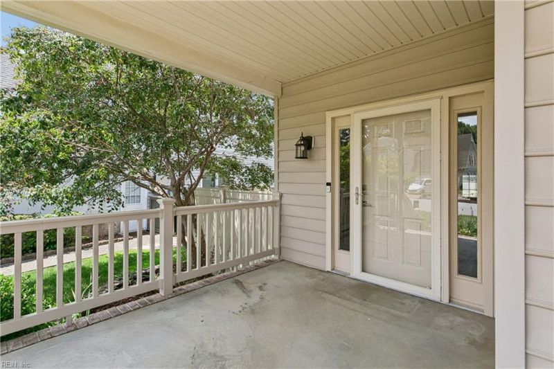 Photo 4 of 50 residential for sale in York County virginia