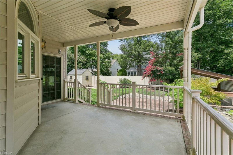 Photo 42 of 50 residential for sale in York County virginia