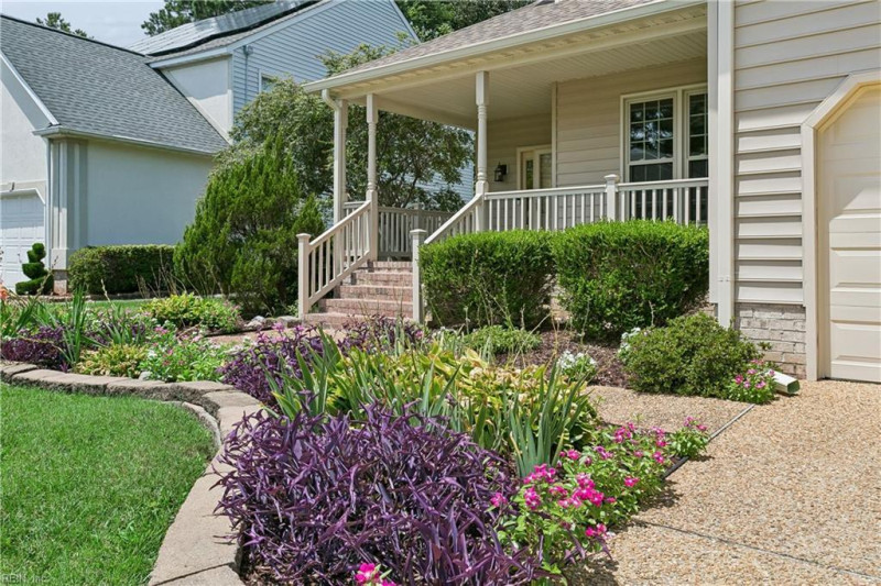 Photo 5 of 50 residential for sale in York County virginia