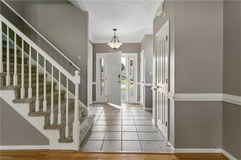 Photo 7 of 50 residential for sale in York County virginia