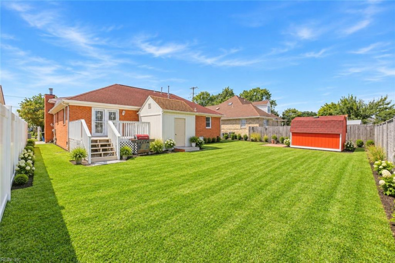 Photo 23 of 24 residential for sale in Portsmouth virginia