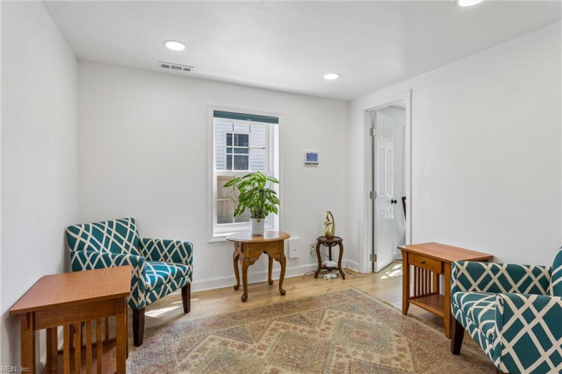 Photo 14 of 30 residential for sale in Norfolk virginia