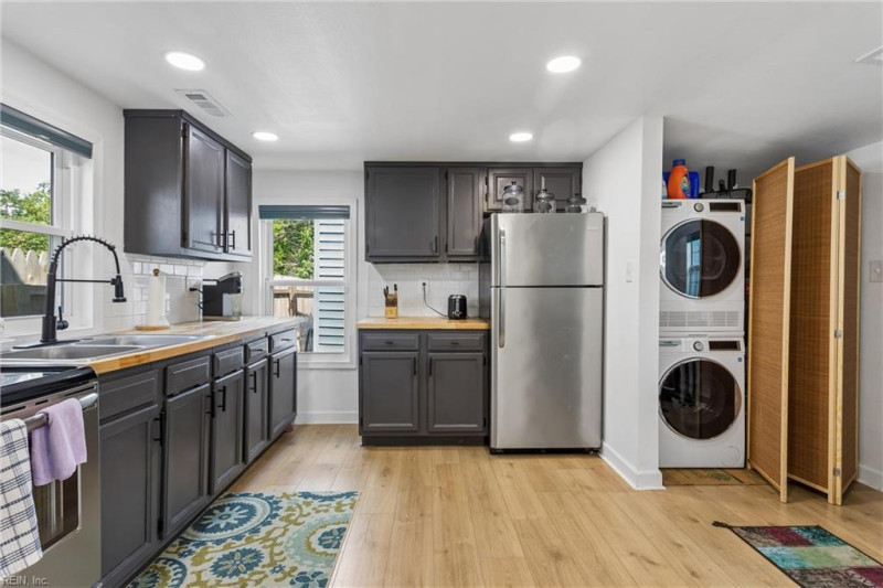 Photo 9 of 30 residential for sale in Norfolk virginia
