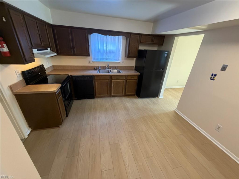Photo 6 of 29 residential for sale in Virginia Beach virginia Photo 6 of 29 residential for sale in Virginia Beach virginia