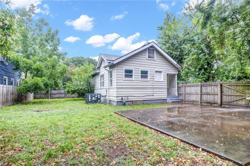Photo 15 of 19 residential for sale in Norfolk virginia Photo 15 of 19 residential for sale in Norfolk virginia